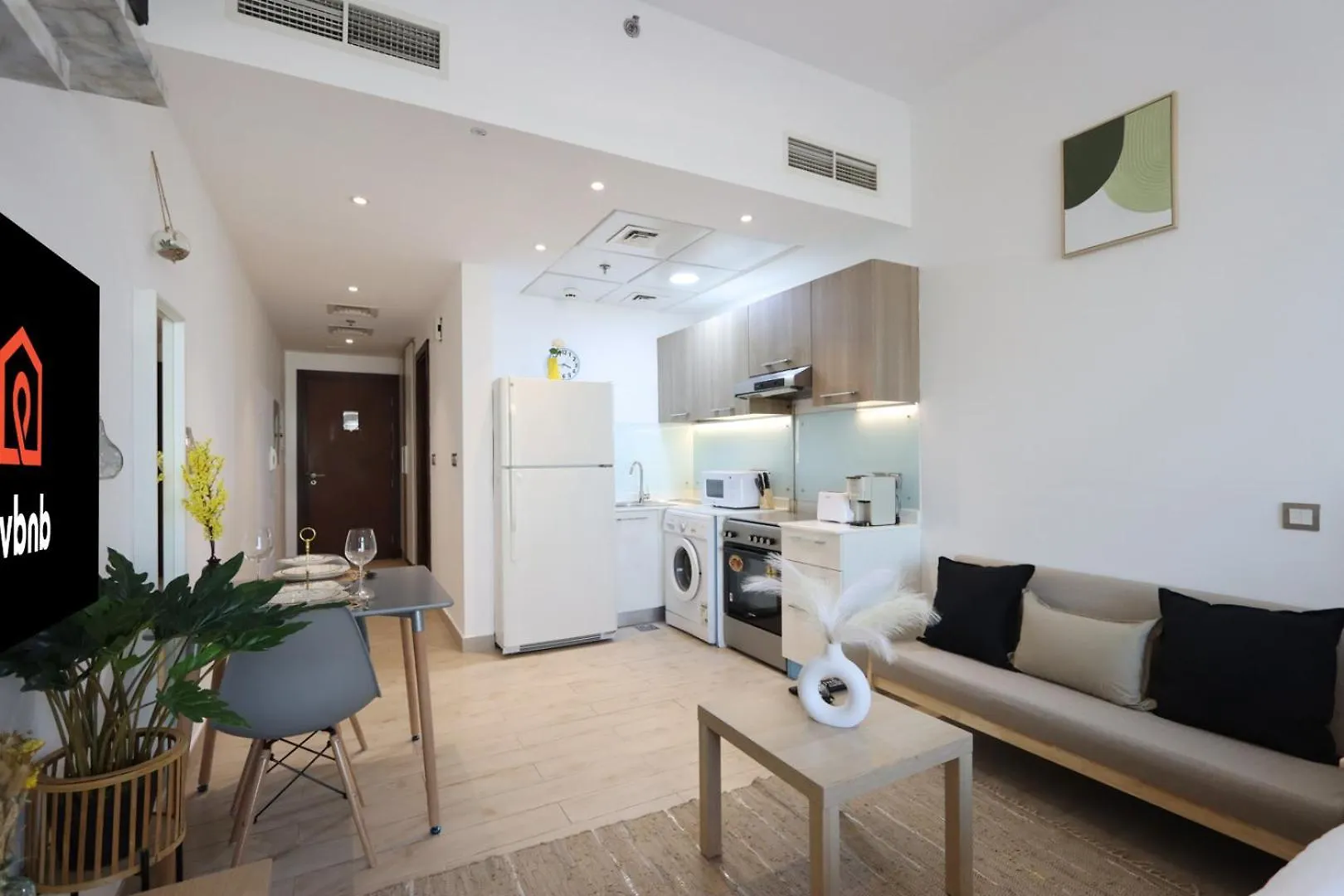 Apartment Livbnb - Chic And Cosy Studio With Rooftop Pool, Jvt Dubai United Arab Emirates