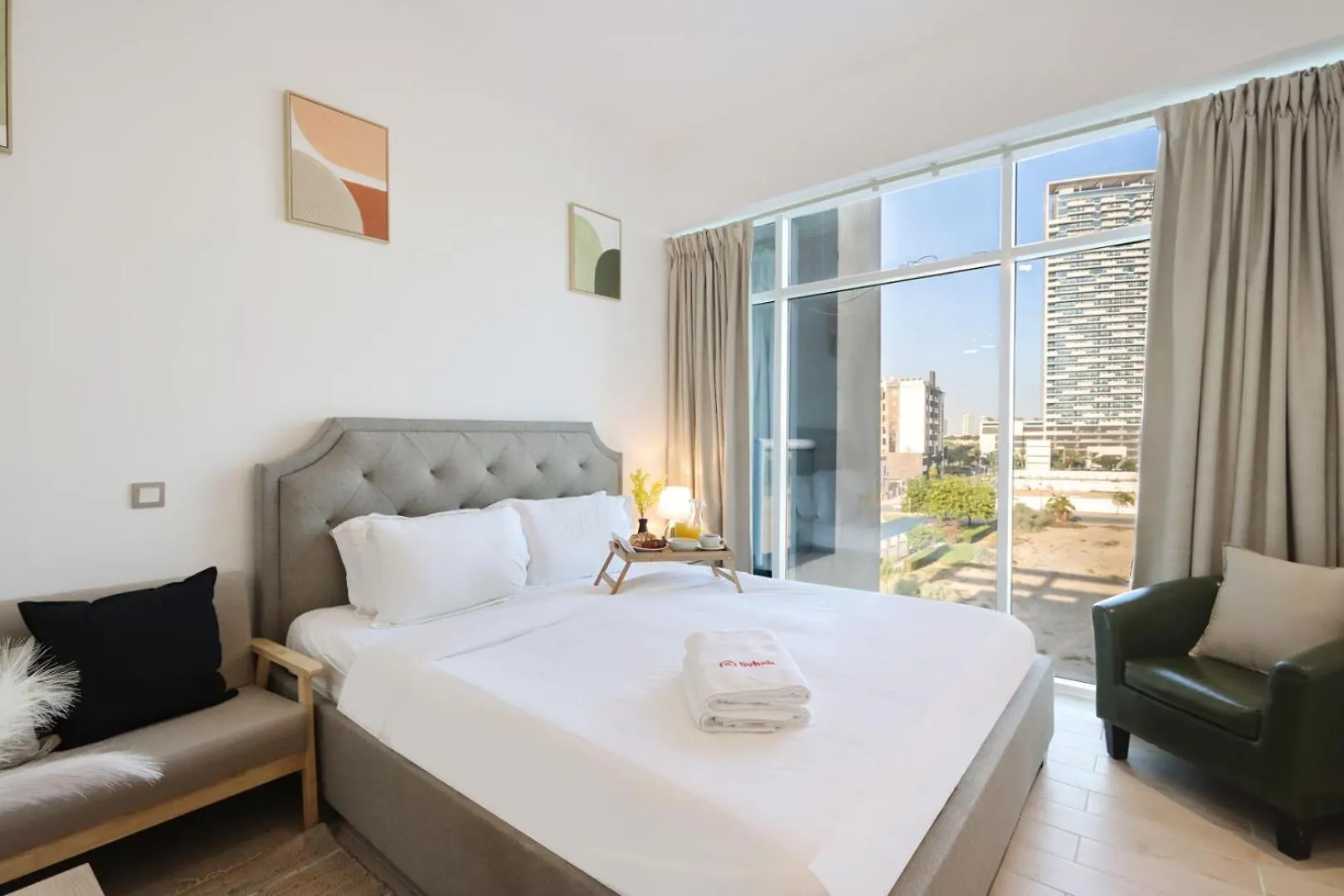 Livbnb - Chic And Cosy Studio With Rooftop Pool, Jvt Dubai 0*,